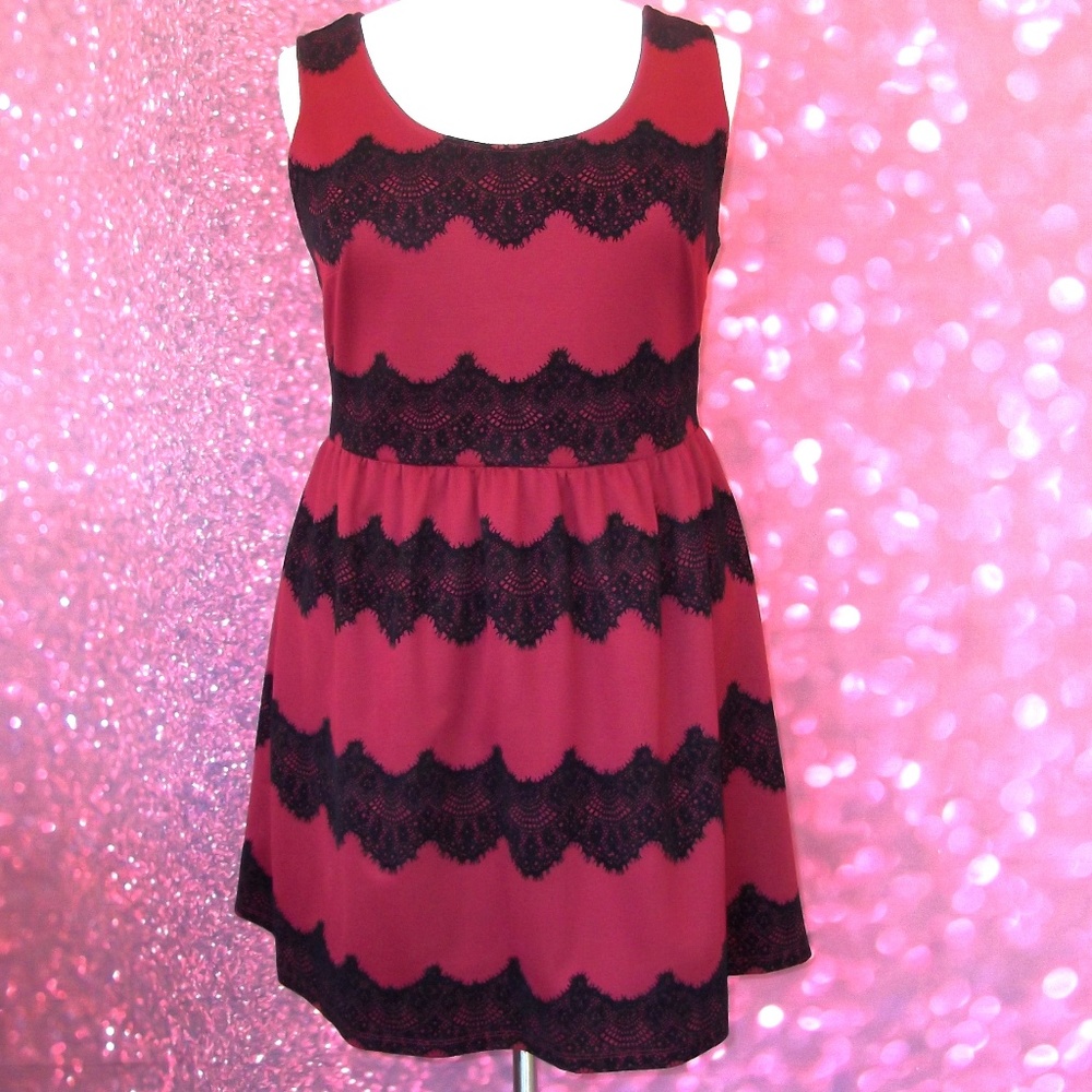 Maroon with Black Lace Detail Soprano Dres…